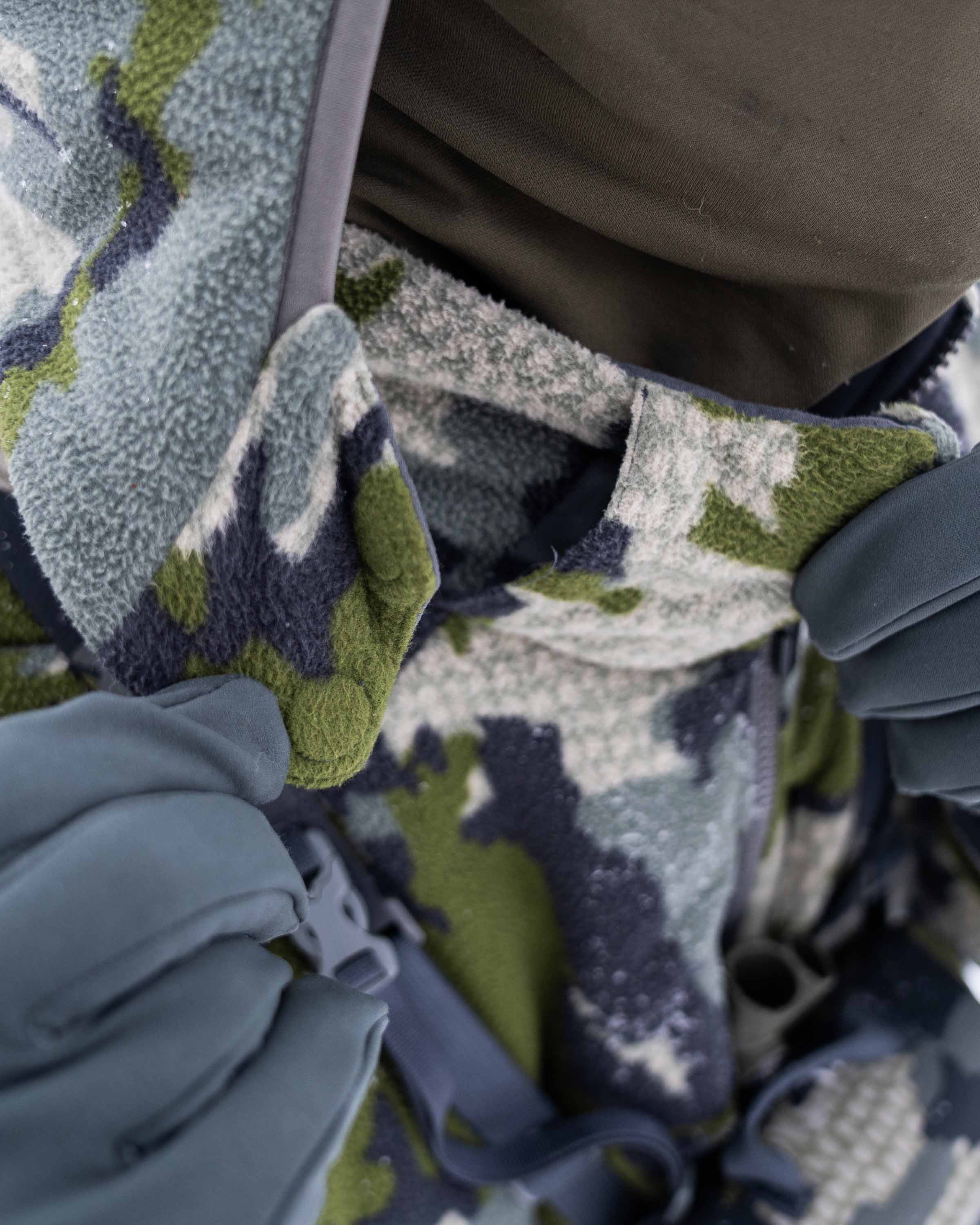 KUIU Proximity Hooded Insulated Jacket | Verde - Image 13