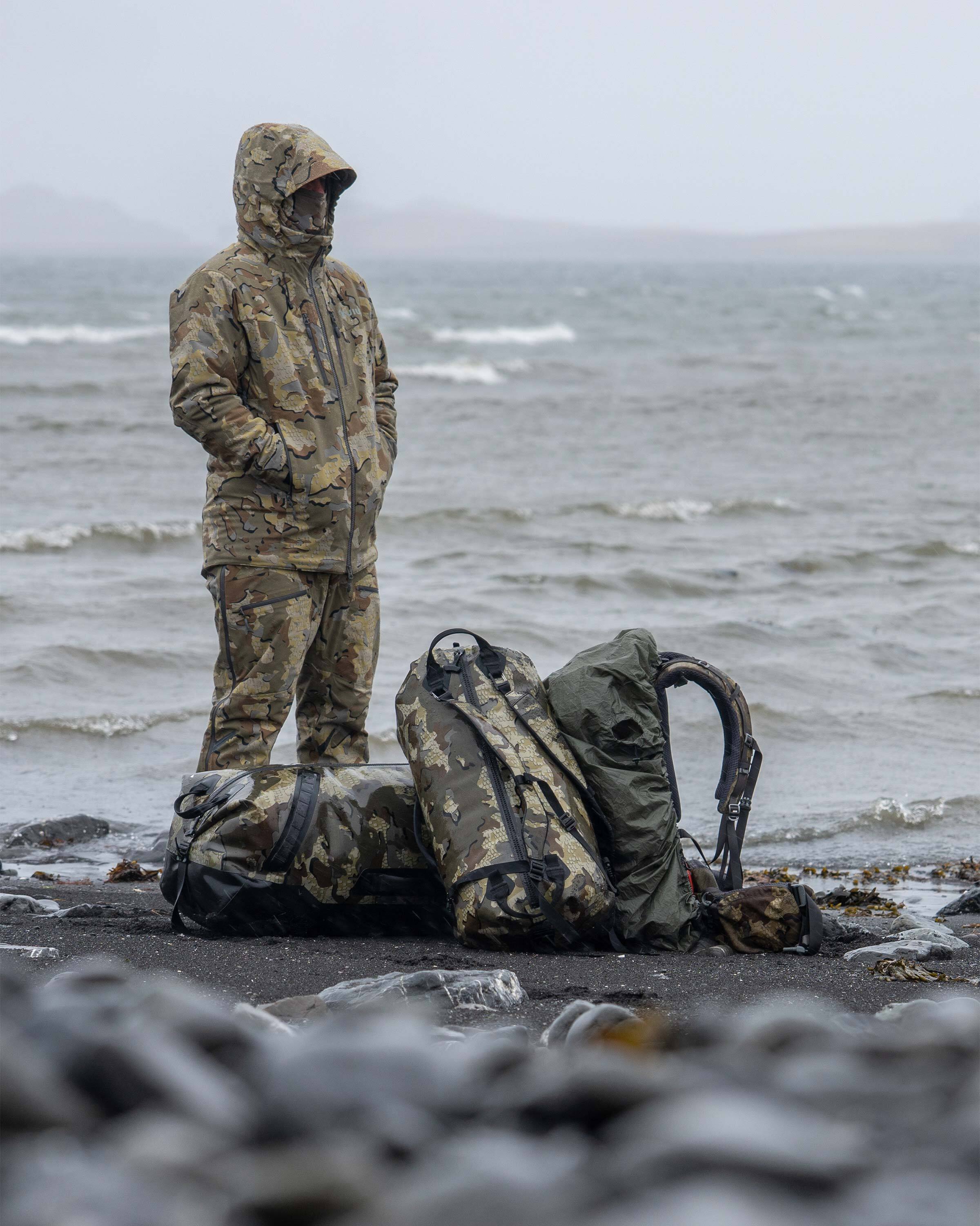 Kodiak 3000 Submersible Duffel | Coyote Brown - Image 14