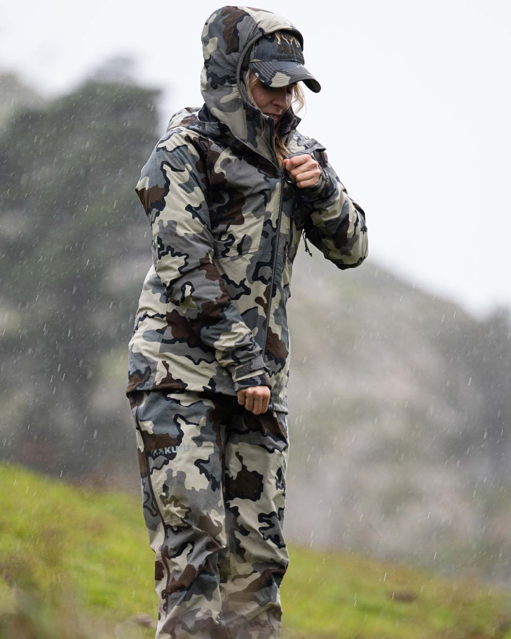 Women's Chugach TR Rain Jacket | Black - Image 3
